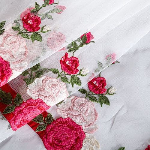 Вышивка на сетке 050-02931 молочный