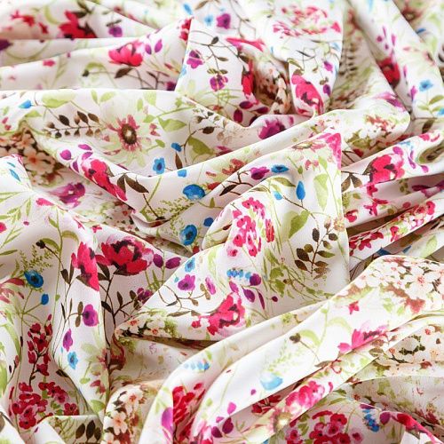 Вискоза "Лоренцо" 036-08214 молочный принтованный