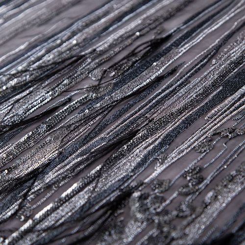 Сетка с вышивкой и пером 050-19877 черный/серебро