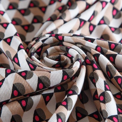 Трикотаж фактурный Prada 056-16324 белый принтованный